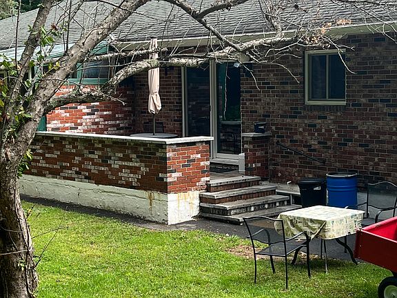 2nd image of 18-20 Thunder Rd