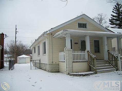 6144_Artesian_Front.jpg