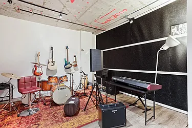 Rented by Pear NYC LLC