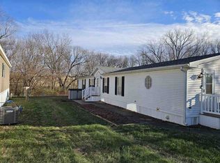 3701 2nd St #10-B, Coralville, IA 52241