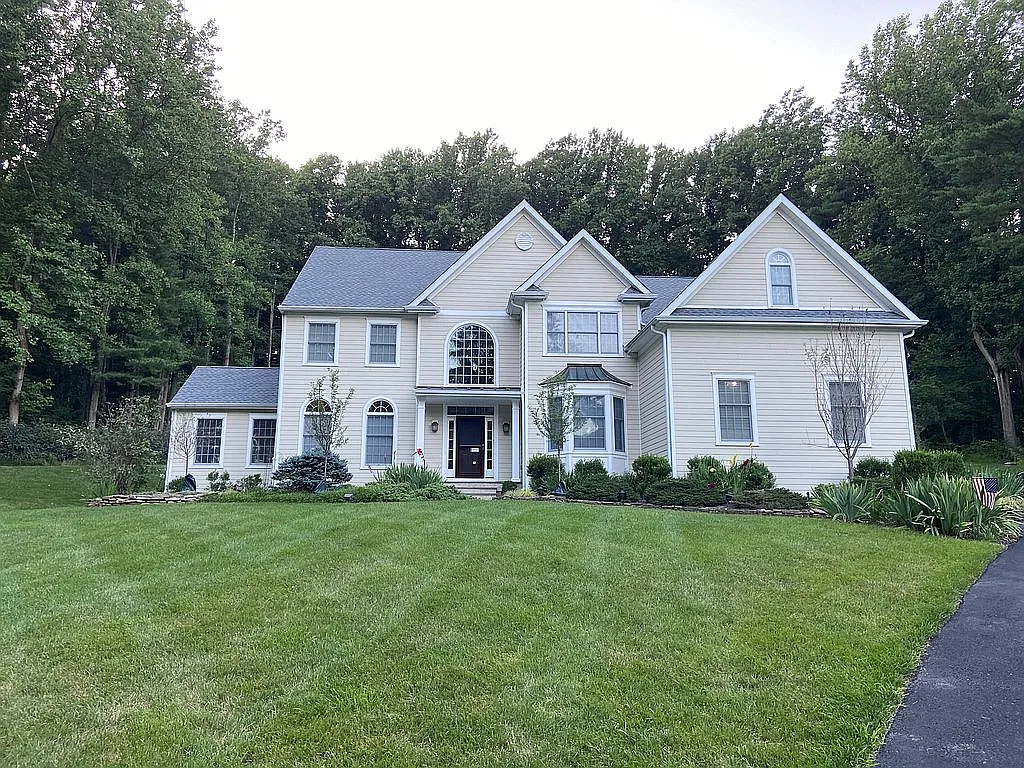 19 Bellinghamshire Pl photo 1