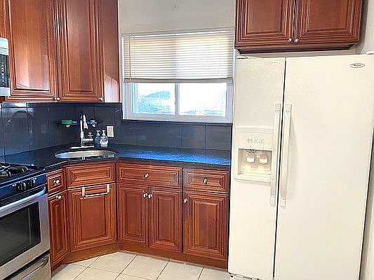 5th image of 3801 Cypress Ave #1