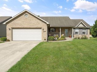 1299 Meadow Ridge Cir, Wilmington, OH 45177