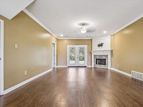 4th image of 6850 Cades Brook Dr