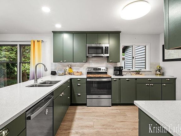 2nd image of 2164 Wildfield Dr NE