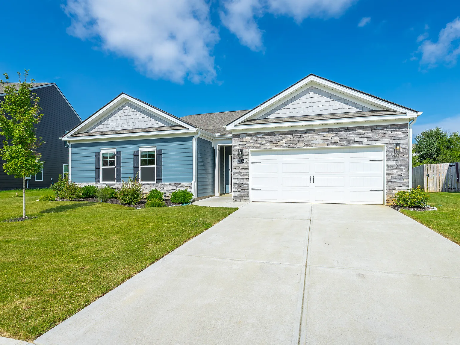 4 bed, 2250 sqft, $3,200 — Photo 1