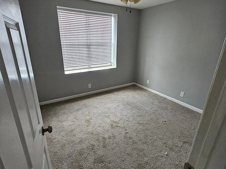 3010 Creekview Ln — Photo 13
