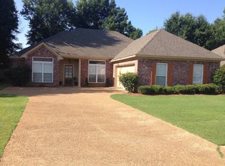 109 Highbury Cv, Canton, MS 39046