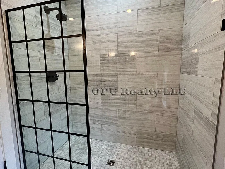 709 Webster St — Photo 19