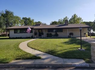 2380 Grandview Ter, Manhattan, KS 66502