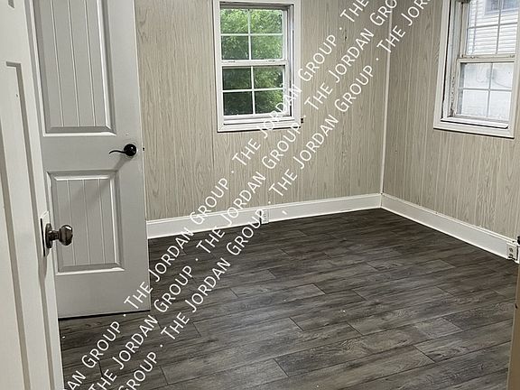 4th image of 1553 Golf Club Ln