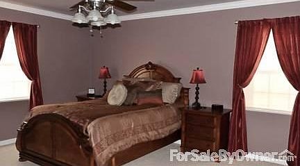 5th image of 301 Hidalgo Dr