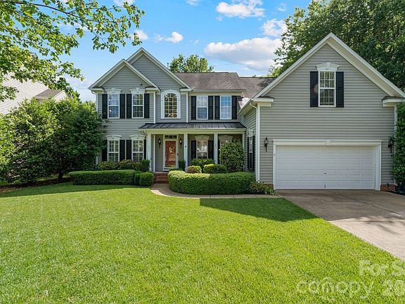 4th image of 1020 Butterburr Dr