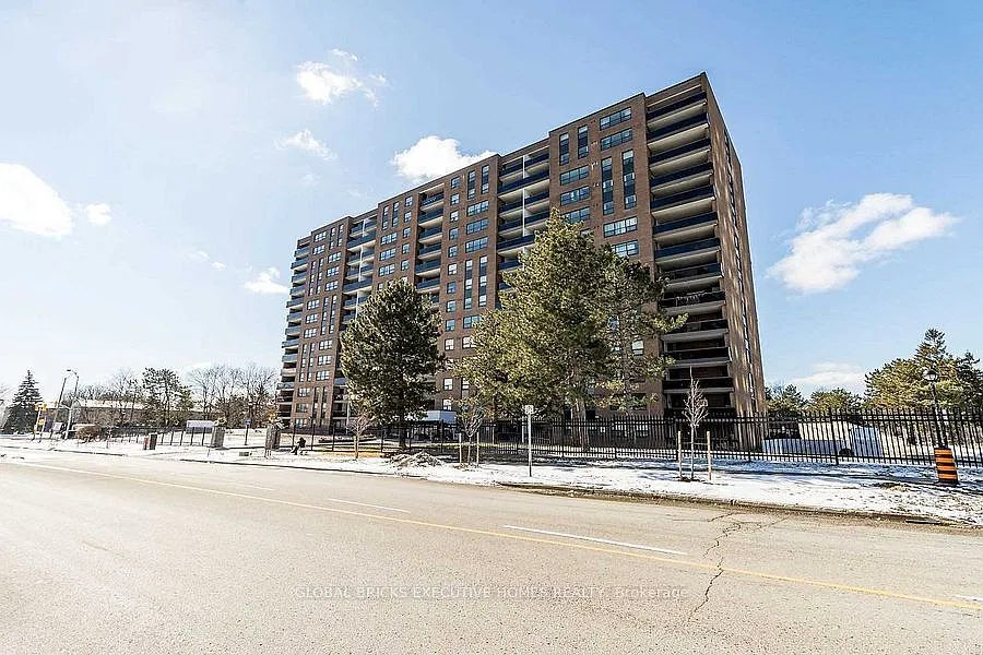 3 bed, $2,490 — Photo 1