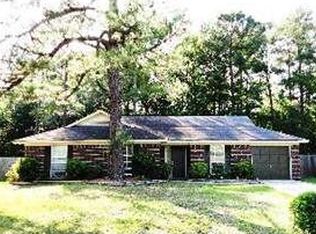 6 Bowsprit Ct, Savannah, GA 31410