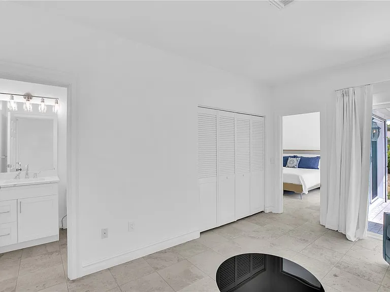1916 Ocean Dr — Photo 30