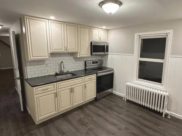 39 Diverty Rd, Pennington, NJ 08534
