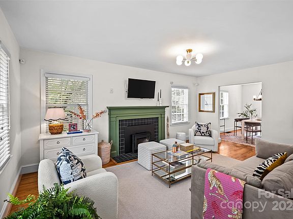 5th image of 2038 Shenandoah Ave