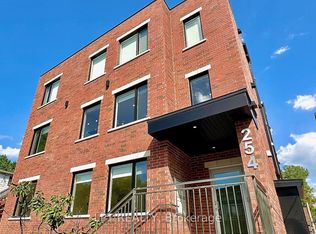 254 Garneau St #1, Ottawa, ON K1L 7T8