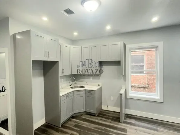 182 Hawthorne Ave Floor 3, Newark, NJ 07112