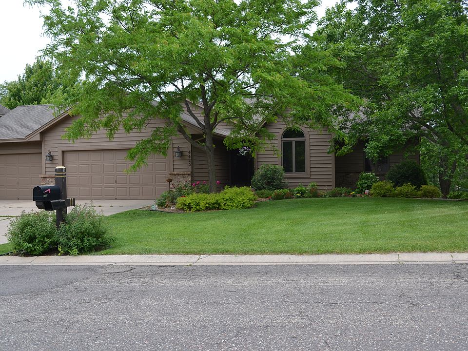 1st image of 4425 Harbor Ln N
