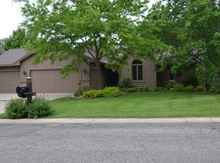 4425 Harbor Ln N, Plymouth, MN 55446