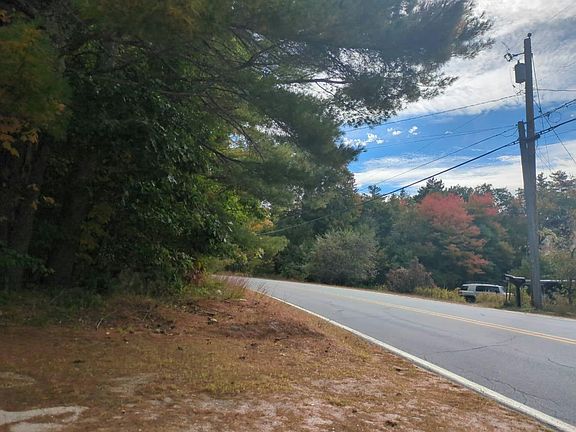 5th image of 140 Sebago Rd