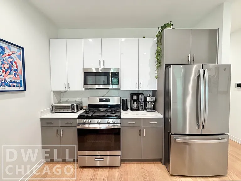969 W 18th St #1 — Photo 10