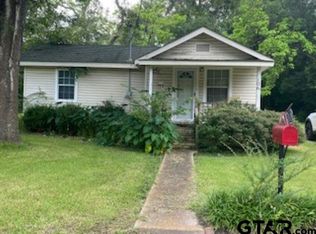 106 S Shell St, Overton, TX 75684