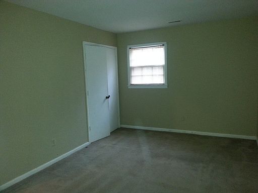 5th image of 4818 Farm Pond Ln