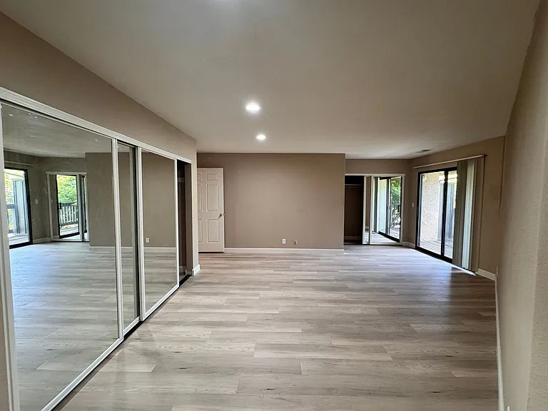 38776 Crane Ter — Photo 5