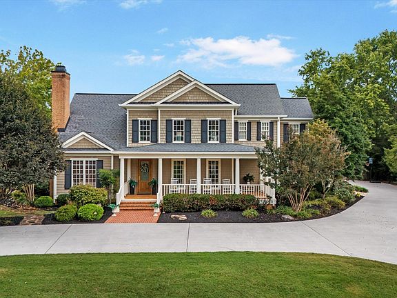 2nd image of 461 Broadmoor Dr