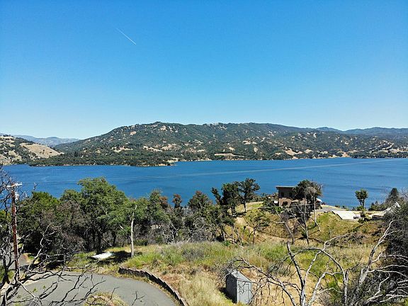 4th image of 5889 Lake Ridge Drive