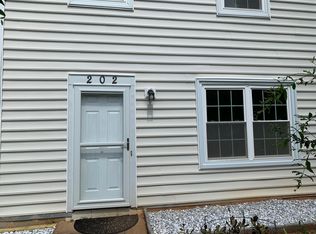 202 Greentree Park, Charlottesville, VA 22901