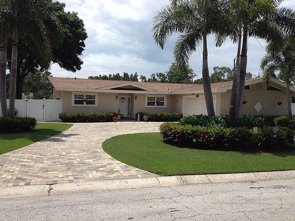 1st image of 2165 College Dr