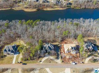 2131 Lakeview Trce, Trussville, AL 35173