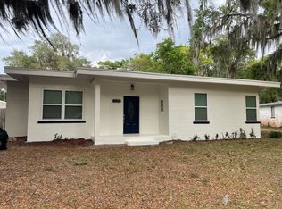 1120 Sunshine Ave, Leesburg, FL 34748