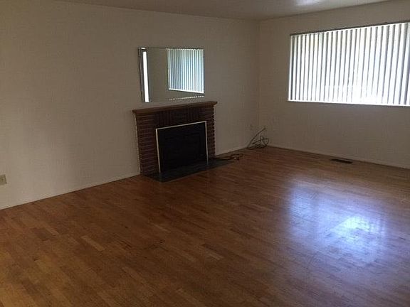 2nd image of 1374 Lenore Dr