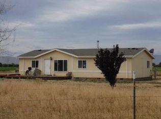 3530 Progressive Rd, Wapato, WA 98951