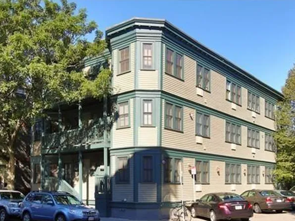 277 River St #1, Cambridge, MA 02139