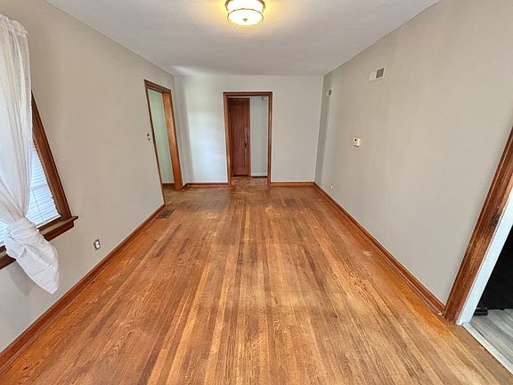 3rd image of 1706 Shortridge Dr
