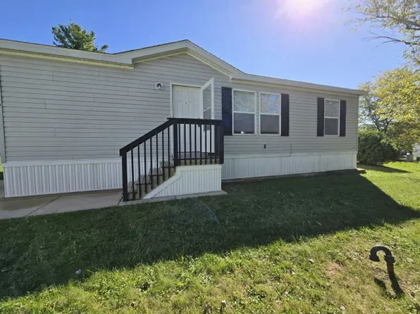 55 Hollywood Dr #235, Madison, WI 53713