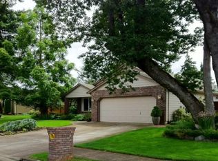 19330 Faircrest Dr, Oregon City, OR 97045