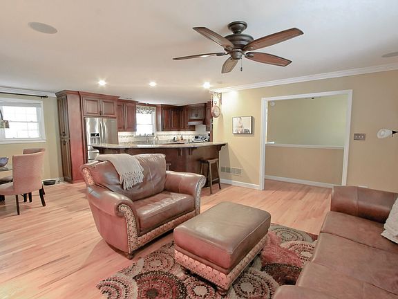 Great entertainment area