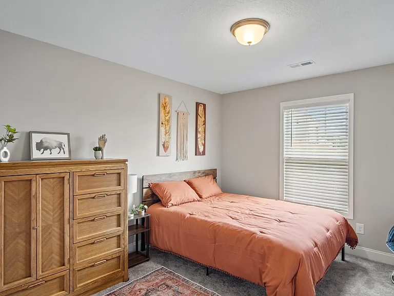 274 Broadberry Ave #274 — Photo 32