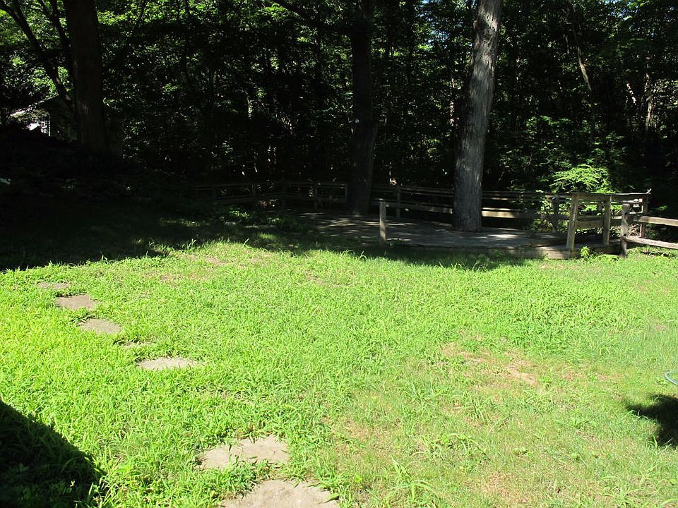 2nd image of 37 Parade Hill Rd