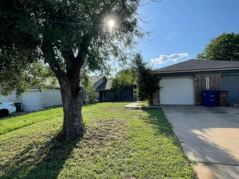 12318 Dellrey Dr #A — Photo 17