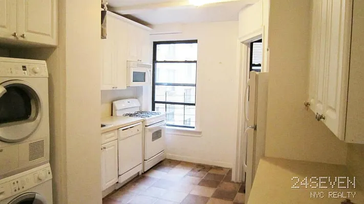 Rented by 24 7 NYC Realty Inc. | media 29