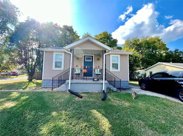 710 Longfellow St, Bethalto, IL 62010