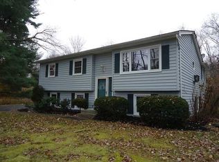 14 Baumer Rd, Shawangunk, NY 12589